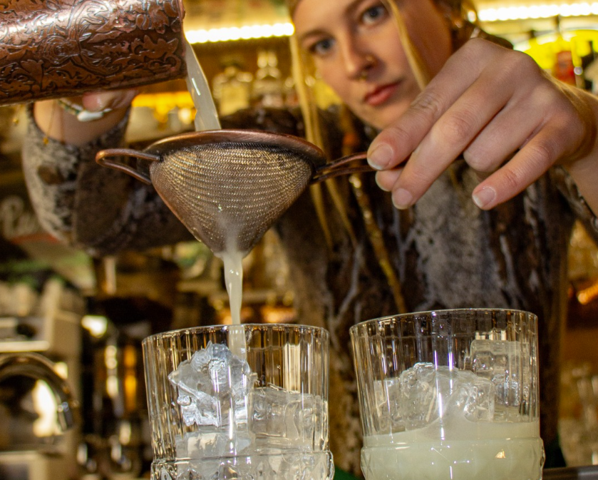 Bar et cocktails aux Louves, Auron